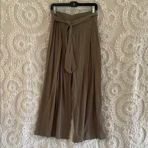 Z Supply Green Wide-Leg Pants Matching Tie Belt pleated front on each leg